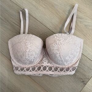 Victoria's Secret Lace Bustier Bra in Light Pink